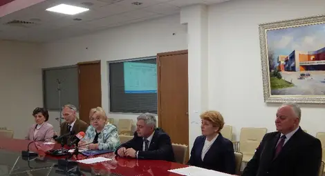 Приемът в Русенския университет орязан от София с 300 студенти Приемът в Русенския университет орязан от София с 300 студенти