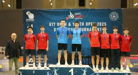 Златно перце за Калоян Великов на юношески турнир в Истанбул