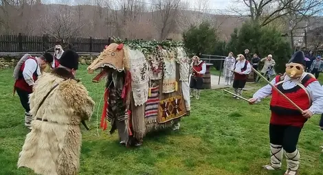 Председателят на журито на &bdquo;Сурва&ldquo; проф. Николай Ненов: Основната разлика между маскарадните игри в миналото и днес е вярата