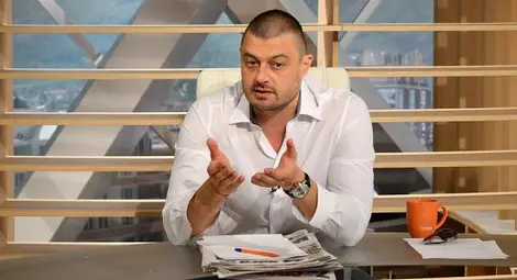 Бареков напусна шефския стол в TV7 и официално влиза в политиката