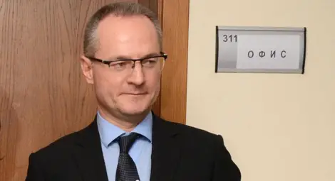 Искат оставката на Лозан Панов