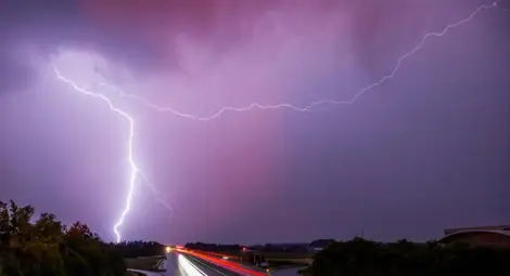 Гръмотевични бури над страната