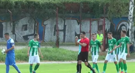 Скандалът с трите дузпи на Левски - Берое, забъркан от съдии, отива в прокуратурата