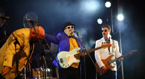 АКАГА с нова песен по случай юбилейния им концерт АКАГА с нова песен по случай юбилейния им концерт