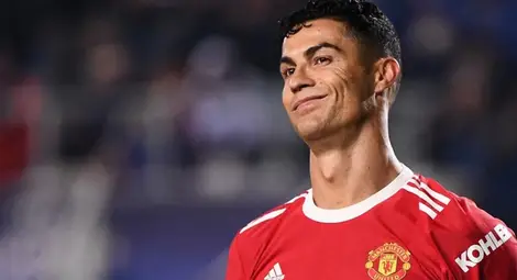 Дузпа: &bdquo;Професионализъм&ldquo; срещу 460 000 паунда на седмица