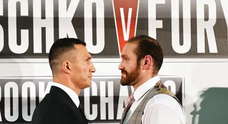 Отложиха боя Кличко-Фюри, украинецът се контузи