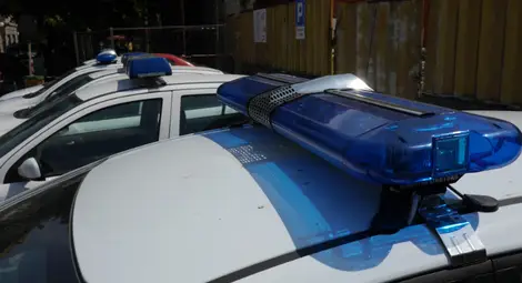 Жена потроши патрулки и рани полицаи в Димитровград