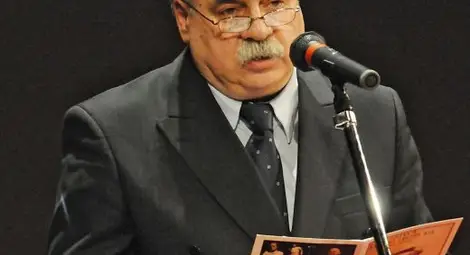 Павел Васев напуска Народния театър