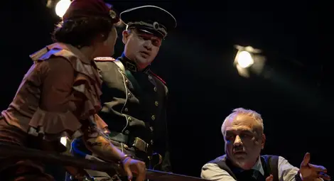 Театърът отговаря с втори безплатен спектакъл на силния интерес към &bdquo;Хоро&ldquo;