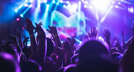 Нощните клубове и баровете започват работа от 15 юни