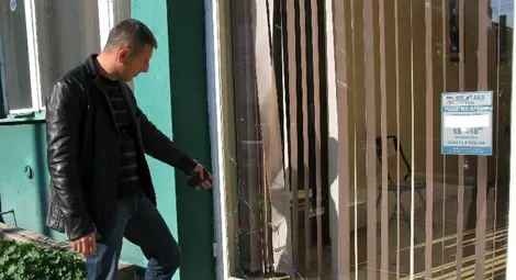 „Атака“ подозира политическа поръчка за поредното разбиване на офиса й „Атака“ подозира политическа поръчка за поредното разбиване на офиса й