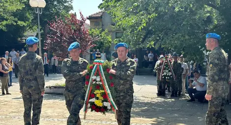 Русе почете паметта на Ботев и падналите за свободата на България