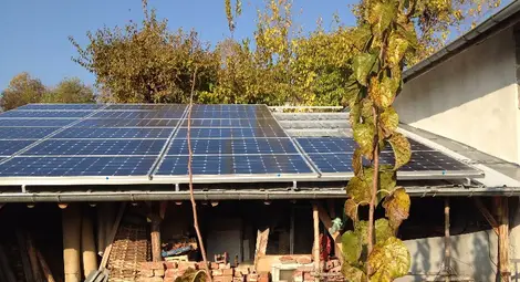 Поскъпва токът от покривни фотоволтаици Поскъпва токът от покривни фотоволтаици