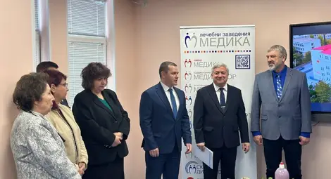 Русе отбеляза Бабинден с ритуал и благодарност към медицинските специалисти Русе отбеляза Бабинден с ритуал и благодарност към медицинските специалисти