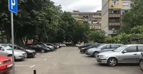 Граждани ще могат да играят на търг за място за паркиране пред блока