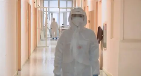 Студенти доброволци помагат на болницата в Свищов