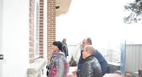 Стоилов провери как върви ремонтът на &bdquo;Баба Тонка&ldquo;