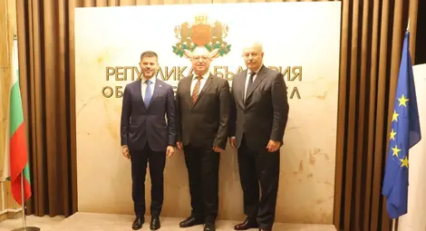 Икономика, култура и образование на фокус по време на среща между заместник областния управител Георги Георгиев и посланика на Италия Н. Пр. Марчело Апичела