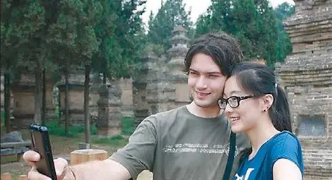 Български музикант спечели една от най-красивите китайки