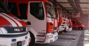 Сериозен инцидент с газопровод предотвратен при голям пожар в склад за дърва край Мартен