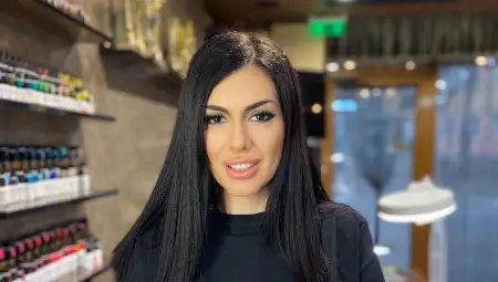 Яница Николова Яница Николова