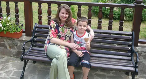 Да помогнем на Лидия в голямата битка за живот! Да мопогнем на Сашко за надежда за мама!