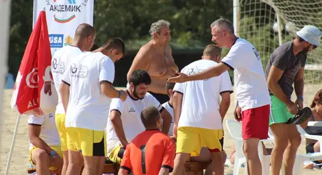 Русенските студенти финалисти на турнир по плажен футбол