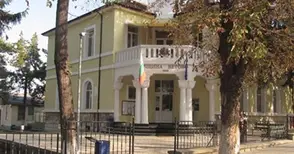 Двама съветници си тръгват разочаровани от политиката