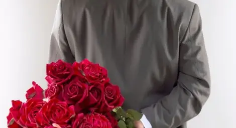 Богословите скочиха срещу 8 март