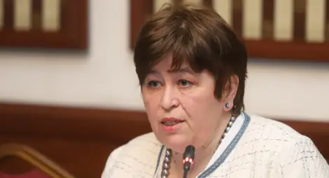 Държавата ще предплати половината от възнагражденията на екскурзоводите Държавата ще предплати половината от възнагражденията на екскурзоводите