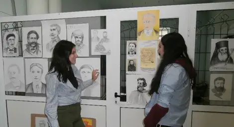 Бъдещи художници рисуваха будители и възрожденци