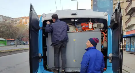 Проблем в софтуера предизвика първата повреда на новите електробуси в Русе /галерия/