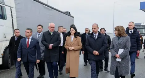 Премиерът Димитър Главчев идва в Русе, за да се запознае лично с обстановката на Дунав мост