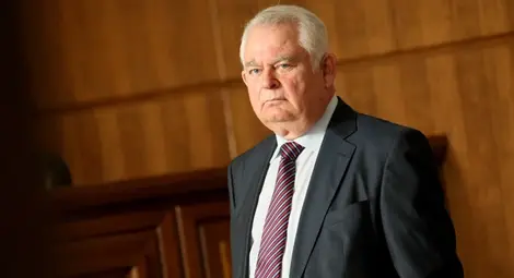 След 15-те години затвор, Кирчо Киров получи и една условна присъда