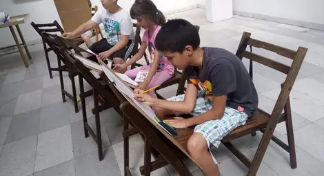 Стари майстори вдъхновиха малките художници в галерията Стари майстори вдъхновиха малките художници в галерията