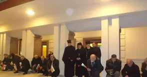 С тържествена заря-проверка почетоха строителите на свободна България