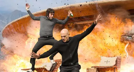 Суперагент и смотаният му брат спасяват света от... Пенелопе Крус Суперагент и смотаният му брат спасяват света от... Пенелопе Крус