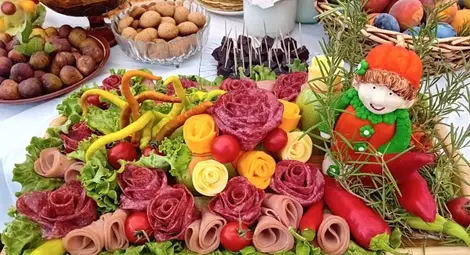 Сачките на баба, разходка с каручка и жури от &bdquo;Хелс Китчън&ldquo; на Празника на плодородието в Чилнов