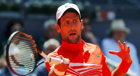 Джокович мина и през Шарди, Тийм чака Федерер