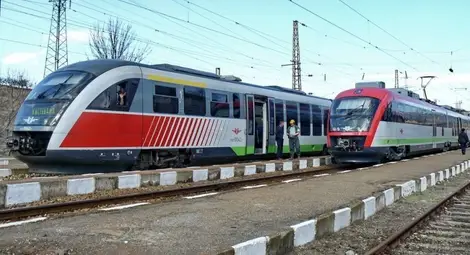 13 влака ще престоят час на гари заради смяната на времето 13 влака ще престоят час на гари заради смяната на времето