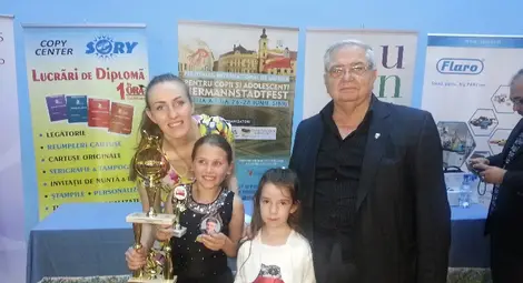 Международни награди от различни фестивални сцени за изпълнители на Вокално студио за поп и джаз &bdquo;Икономов&rdquo;