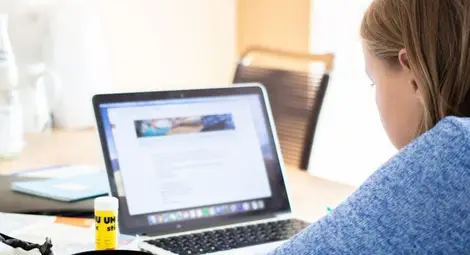 Официално: На 1 и 2 април учениците ще учат онлайн Официално: На 1 и 2 април учениците ще учат онлайн