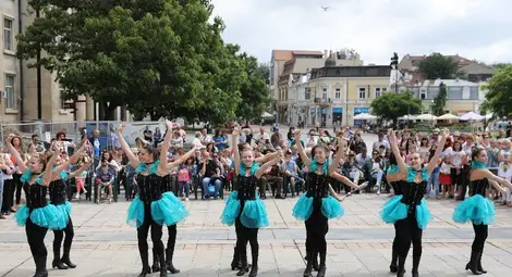 Подготвят мажоретния фестивал  за уикенда преди Великден