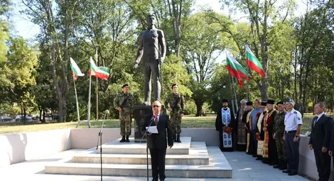 Русенци почетоха 188 години от рождението на Васил Левски.  Георги Георгиев: Левски не мечтаеше за освобождение,  което свършва с подпис