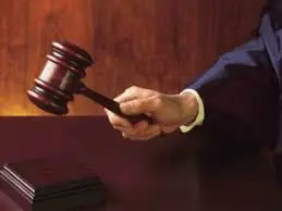 19-годишен шофьор се изправя пред съда за смърт на клошарка