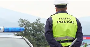 Полицията провежда операция срещу ревящи двигатели, гонки и дрифтове