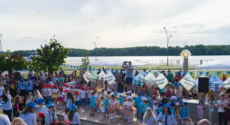 Празник на малчуганите от &bdquo;Снежанка&ldquo; помага на фондация &bdquo;Александър Русев&ldquo;