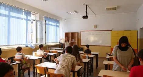 Седмокласници и десетокласници се явяват на матура по математика