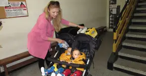 Близначета първи опитаха храната на възстановената Млечна кухня в Средна кула