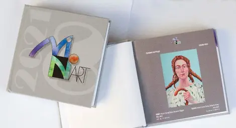 Художествената галерия издаде каталог с най-доброто от биеналето на миниатюрата